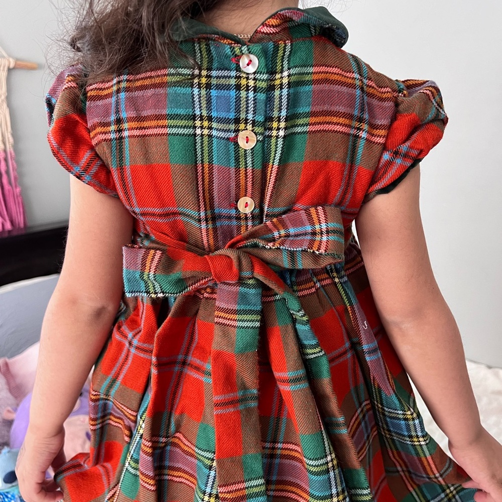 Oscar de la Renta Red and Green Plaid Girls' Holiday Dress - Picture 10 of 12